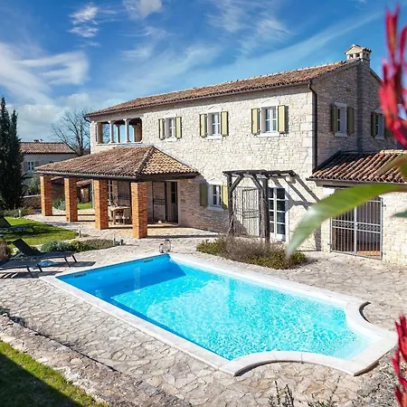 Avalon - Luxury With Pool In The Centre Of Istria Villa Tinjan