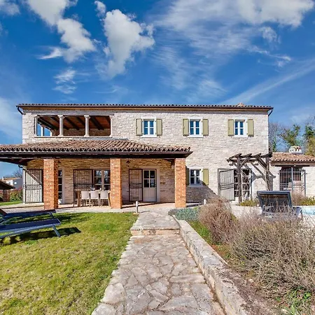 Avalon - Luxury With Pool In The Centre Of Istria * Tinjan