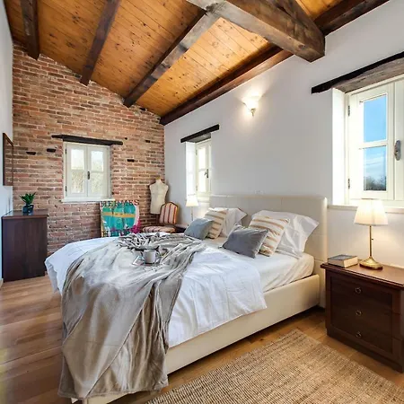 Villa Avalon - Luxury With Pool In The Centre Of Istria