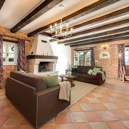 Avalon - Luxury With Pool In The Centre Of Istria Tinjan