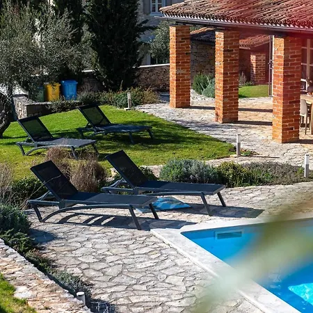 ヴィラ Avalon - Luxury With Pool In The Centre Of Istria *