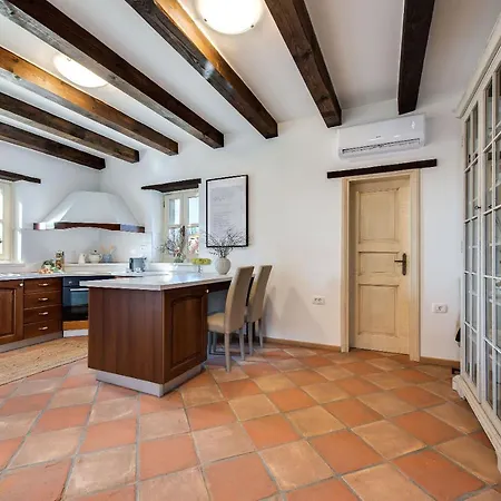 Avalon - Luxury With Pool In The Centre Of Istria * Tinjan
