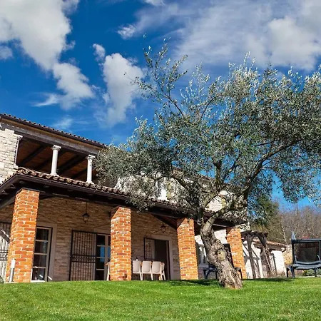 Avalon - Luxury With Pool In The Centre Of Istria *