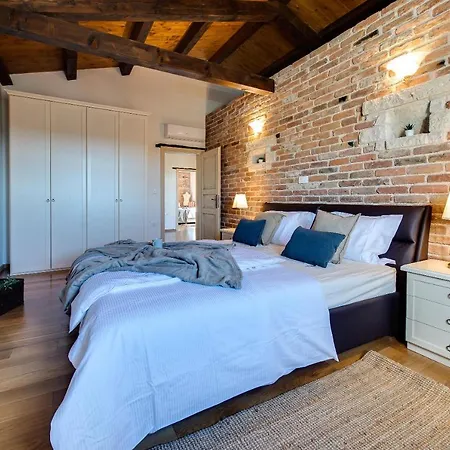 Avalon - Luxury With Pool In The Centre Of Istria Tinjan
