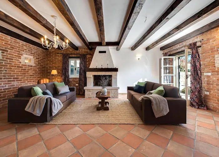 Avalon - Luxury With Pool In The Centre Of Istria