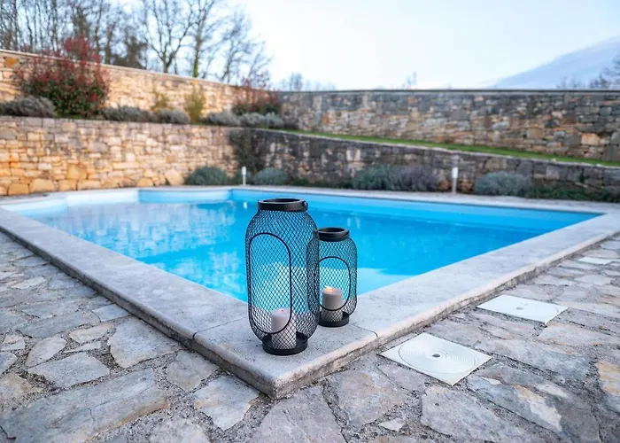 Avalon - Luxury With Pool In The Centre Of Istria Tinjan