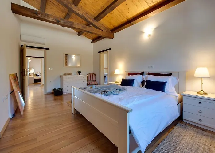 Avalon - Luxury With Pool In The Centre Of Istria