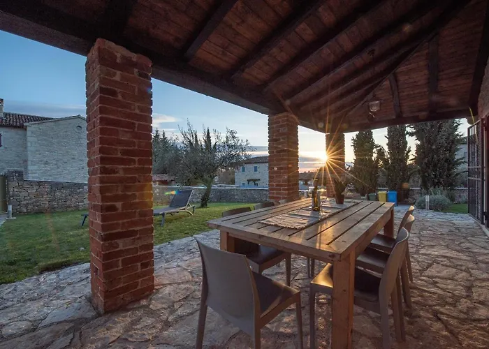 Avalon - Luxury With Pool In The Centre Of Istria * Tinjan