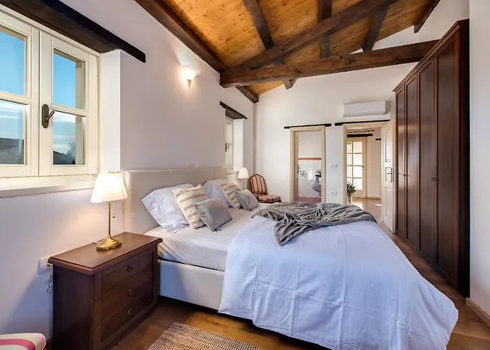 Vila Avalon - Luxury With Pool In The Centre Of Istria *