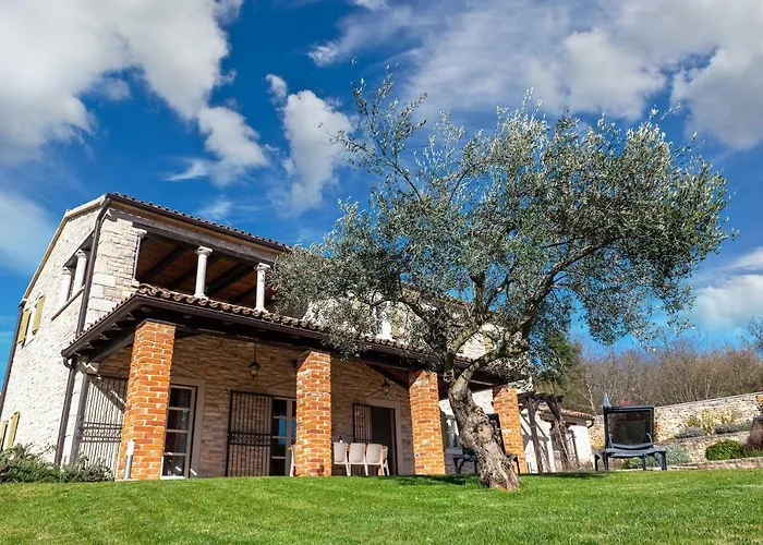 Avalon - Luxury With Pool In The Centre Of Istria *