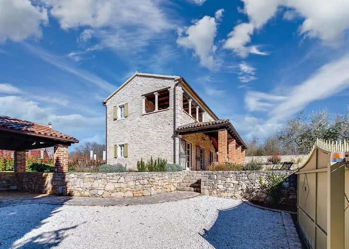 Avalon - Luxury With Pool In The Centre Of Istria